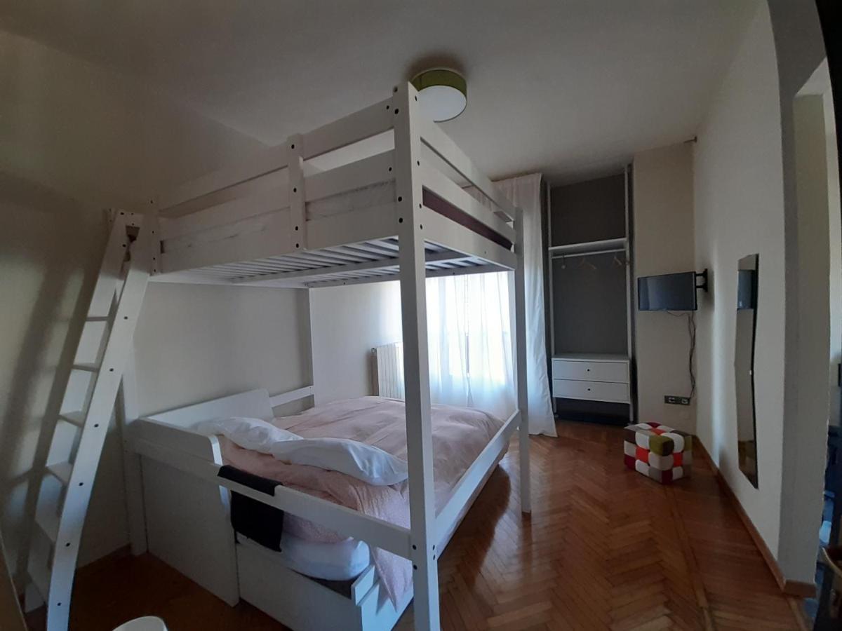 Отель Sei Da Noi Ивреа Экстерьер фото
